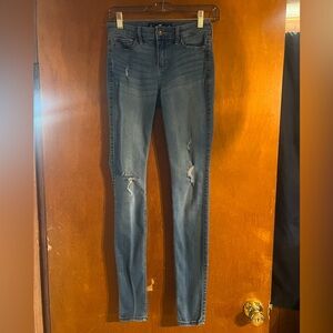 Hollister Women's Dark Blue Skinny Jeans
